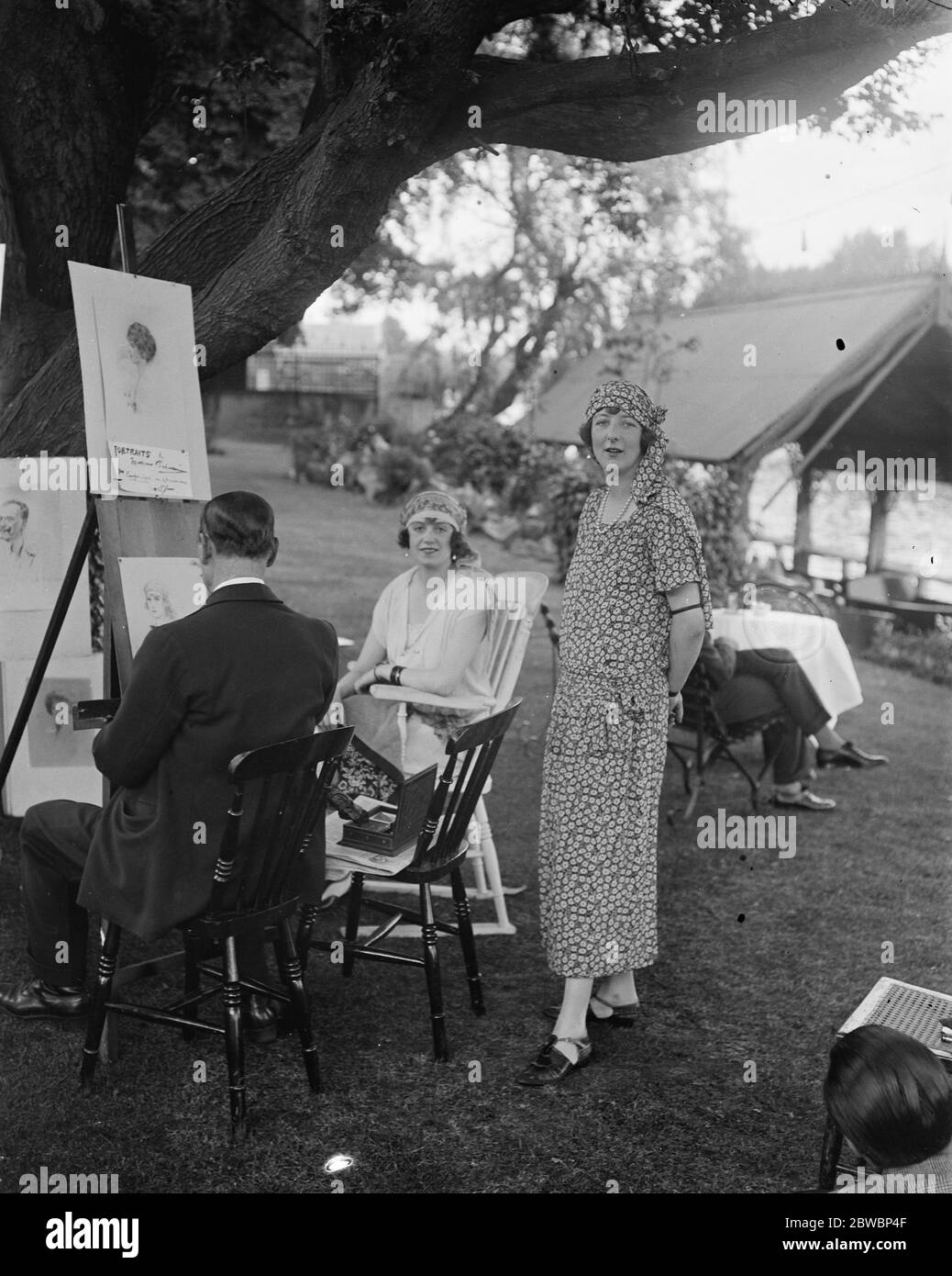 Lady Idina Gordon se Marie à nouveau le 8 septembre 1923 Banque D'Images