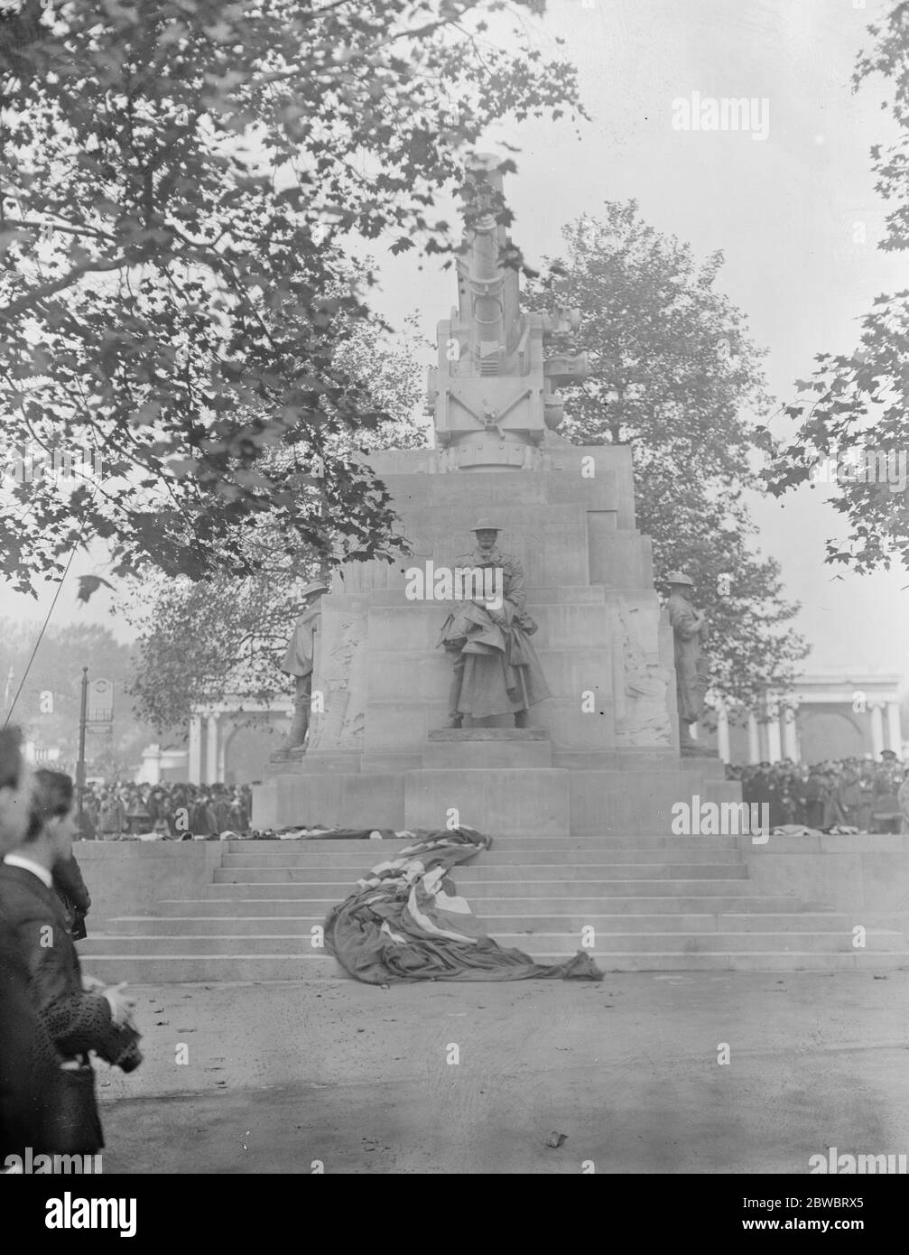 Le duc de Connaught dévoile le Mémorial de guerre de l'Artillerie royale à Hyde Park Corner . Vue sur le mémorial . 18 octobre 1925 Banque D'Images