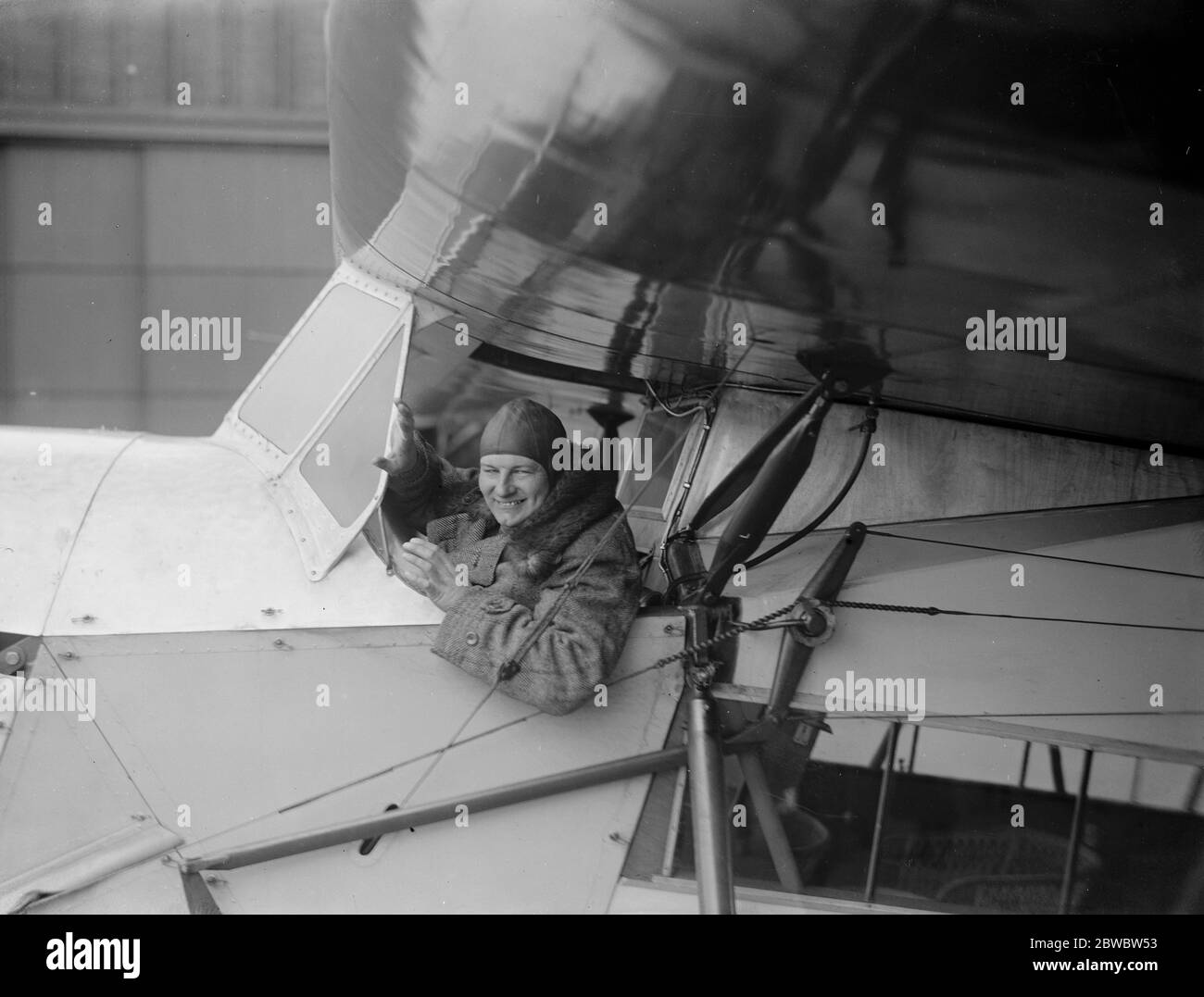 M Fokker démontre son monoplan de sécurité non plongée à Croydon 15 avril 1925 Banque D'Images