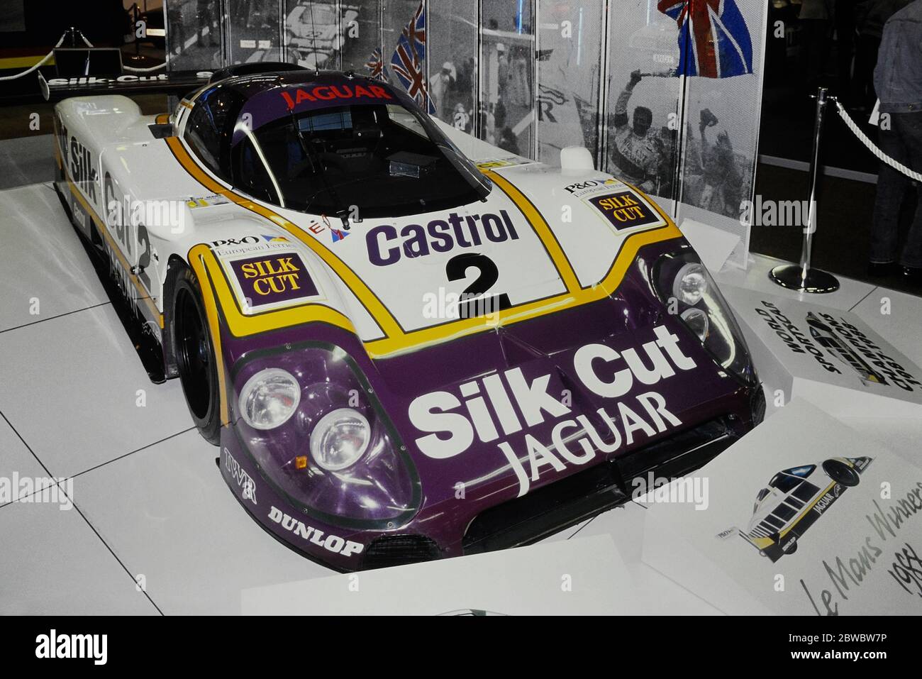 Les 1988 24 heures de Jaguar XJR-9 remportée le Mans sont exposées au SALON des VOITURES DE COURSE 1989. Olympia 2, Londres, Angleterre, Royaume-Uni, GB. 4-8 janvier 1989 Banque D'Images