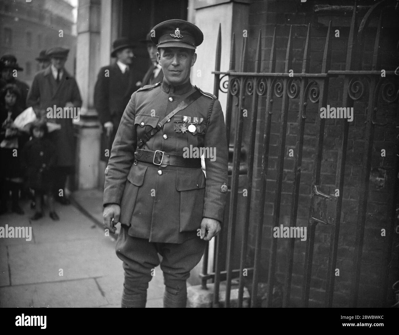 Des troupes écossaises assisteront au dévoilement du mémorial au sergent-major Gosling de beaumont hamel (Croix de Victoria) de la 51ème Division des Highlands, le 27 septembre 1924 Banque D'Images