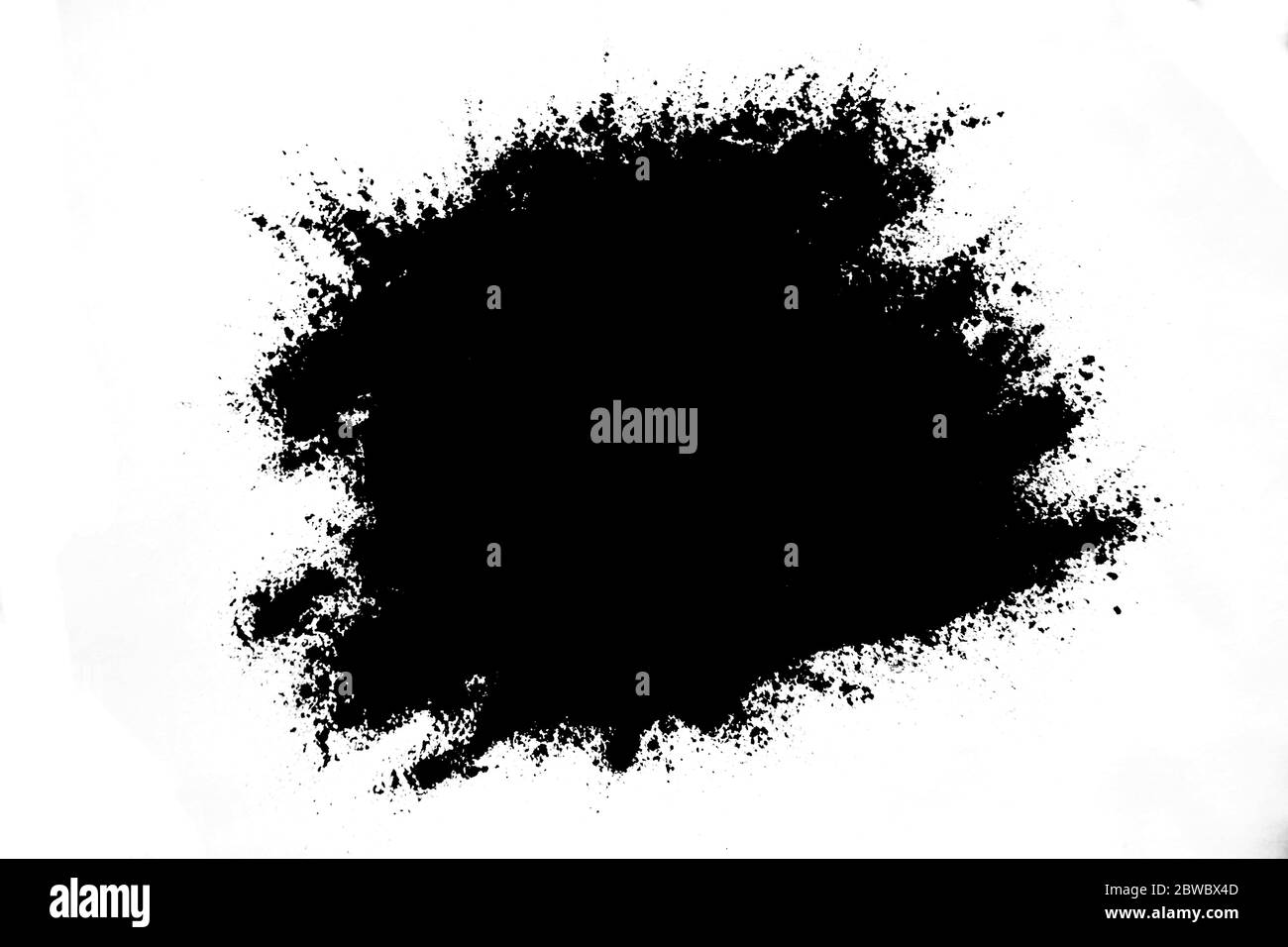 Dessin d'une touche de peinture noire sèche sur fond blanc. Masque noir pour photoshop Banque D'Images
