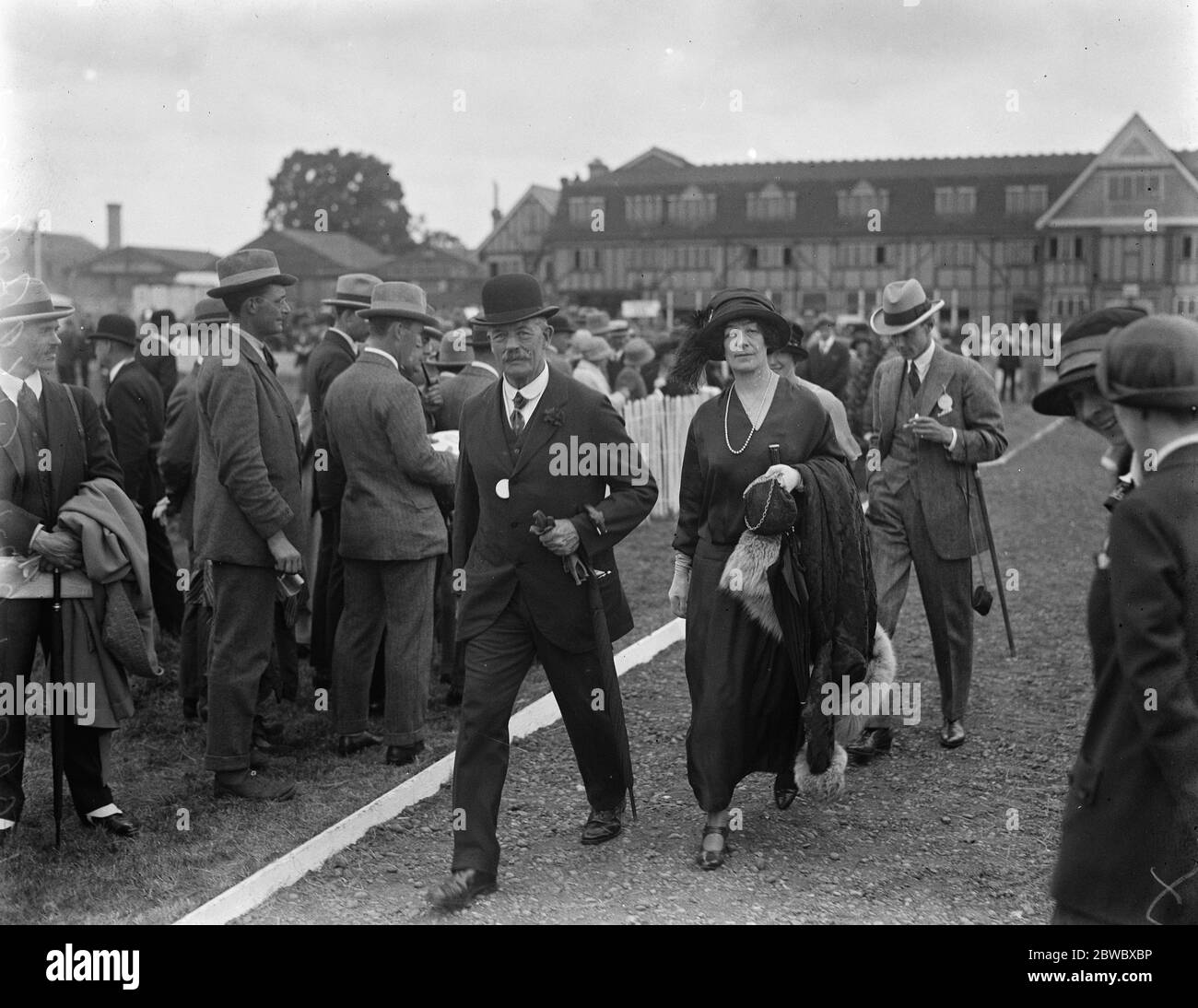 Royal Air Force à Hendon . Arrivée de Lord et Lady Desborough . 28 juin 1924 Banque D'Images