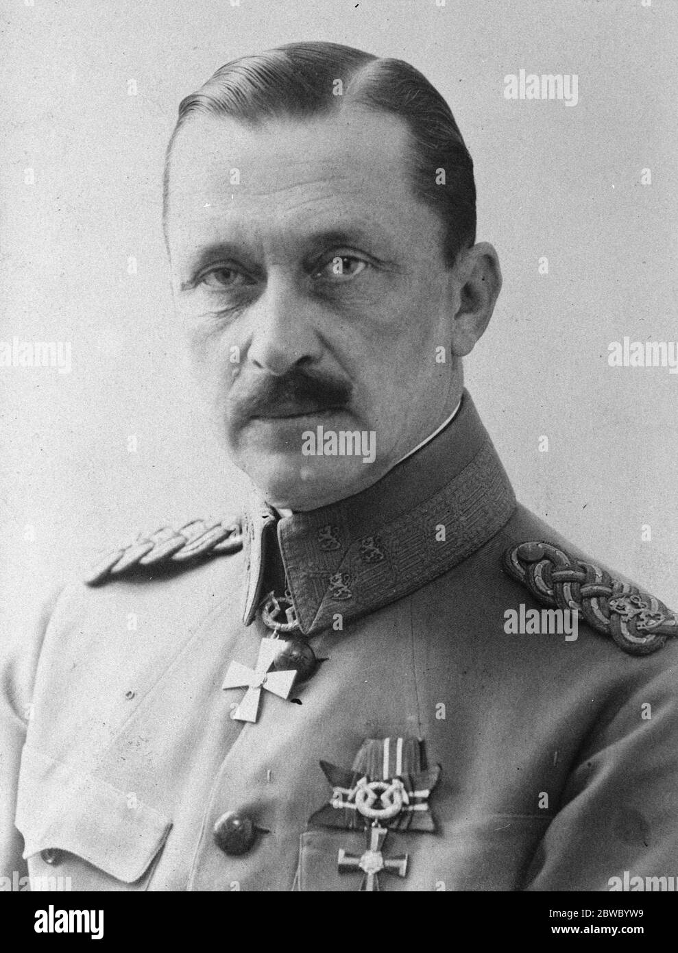 Chef de l'armée finlandaise pour visiter l'Angleterre . Le baron général Carl Gustaf Mannerheim , commandant en chef de l'armée finlandaise , qui doit se rendre en Angleterre . 30 septembre 1926 Banque D'Images