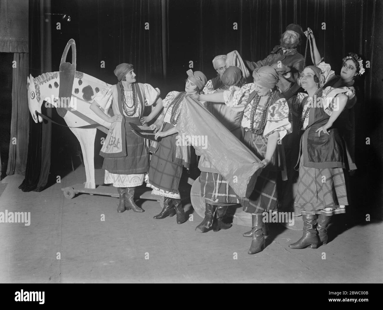 Le Miroir Juif au Pavillon de Londres . Le marchand errant . 3 mars 1926 Banque D'Images