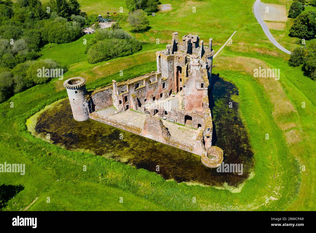 Vue aérienne du château de Caerlaverock à Dumfries et Galloway, Écosse, Royaume-Uni Banque D'Images