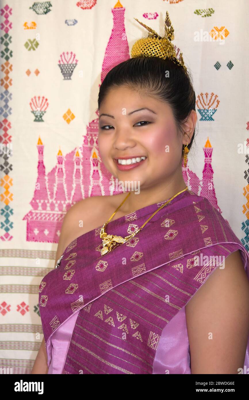 Laotian Woman, festival asiatique, Heritage Square & Science Park, Phoenix, Arizona, États-Unis Banque D'Images