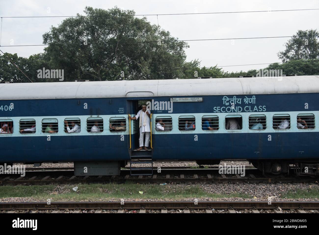 Train de deuxième classe. Chemins de fer indiens. Voyage en train. Inde. Banque D'Images