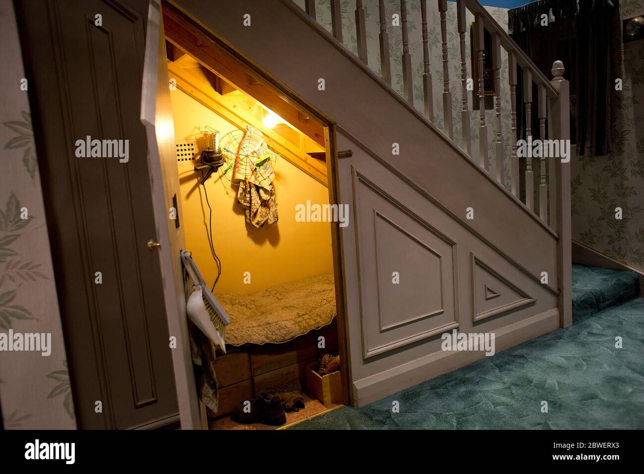 Chambre de Harry Potter, sous l'escalier, à Warner Bros Studios Tour, Londres, Royaume-Uni, Harry Potter, visite de studio, coulisses, objets, usine de cinéma Banque D'Images