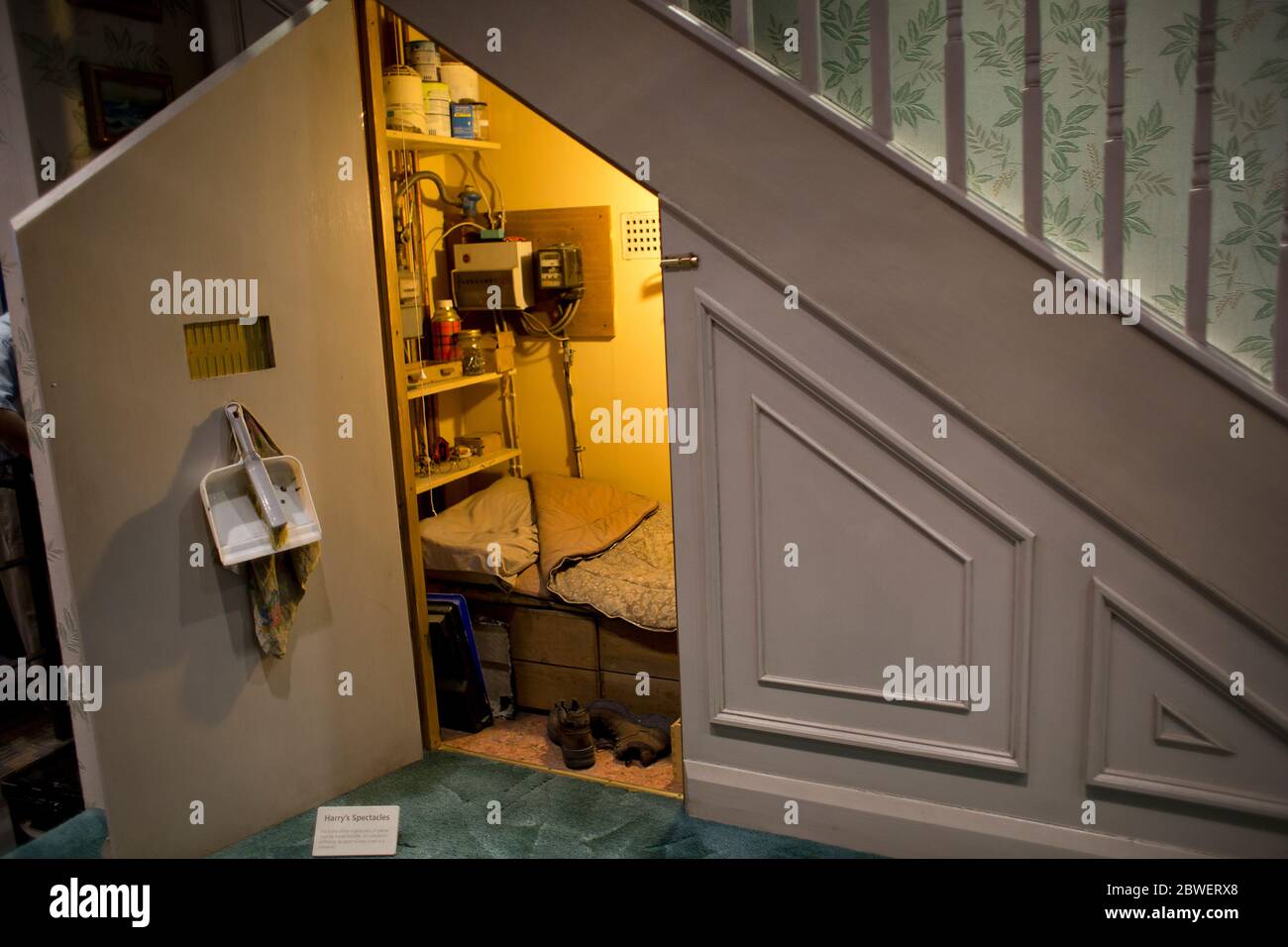Chambre de Harry Potter, sous l'escalier, à Warner Bros Studios Tour, Londres, Royaume-Uni, Harry Potter, visite de studio, coulisses, objets, usine de cinéma Banque D'Images