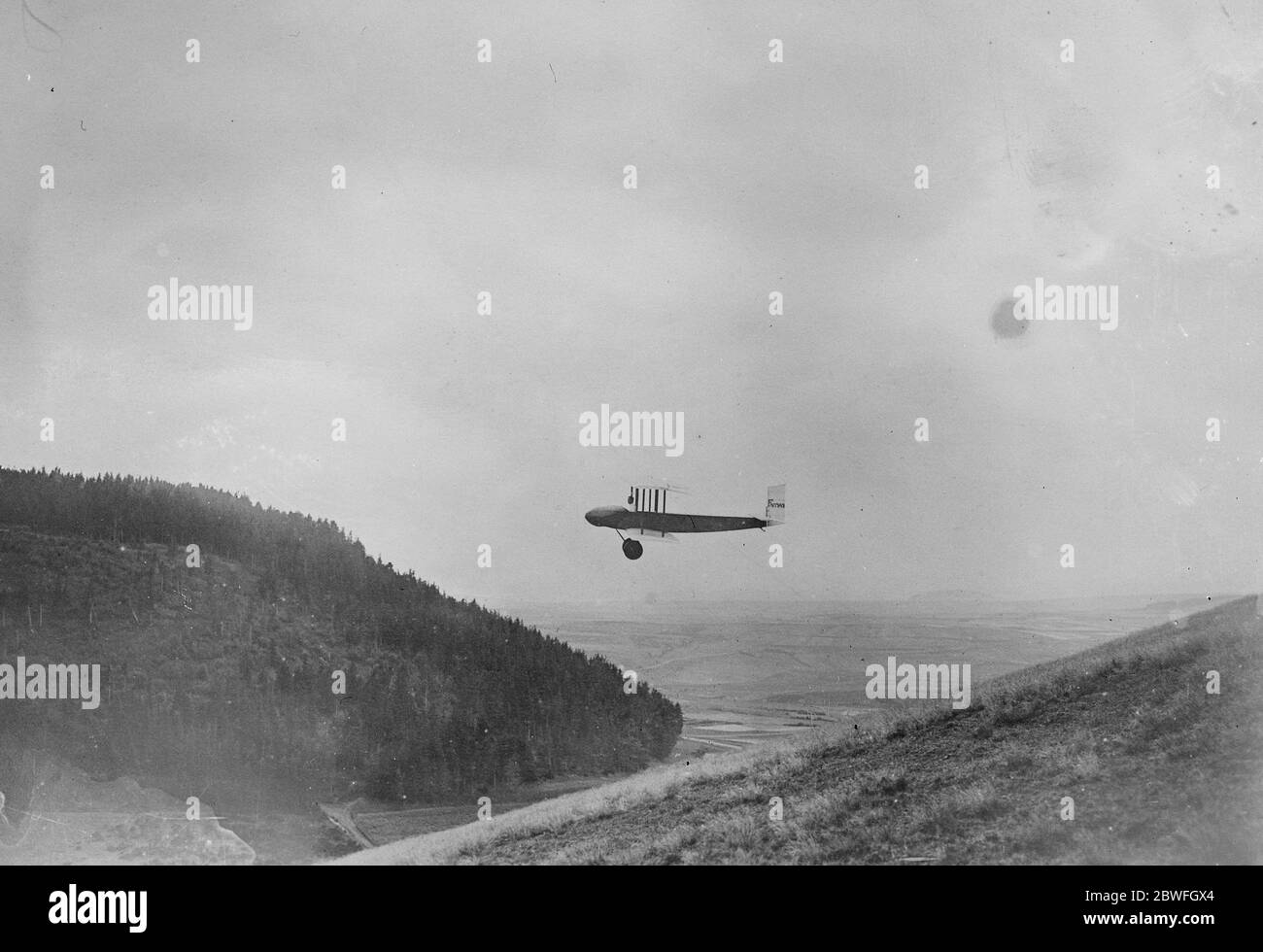 Remarquable rencontre aérienne sans moteur Airman Bossoutrot effectuant un vol remarquable le 12 août 1922 Banque D'Images