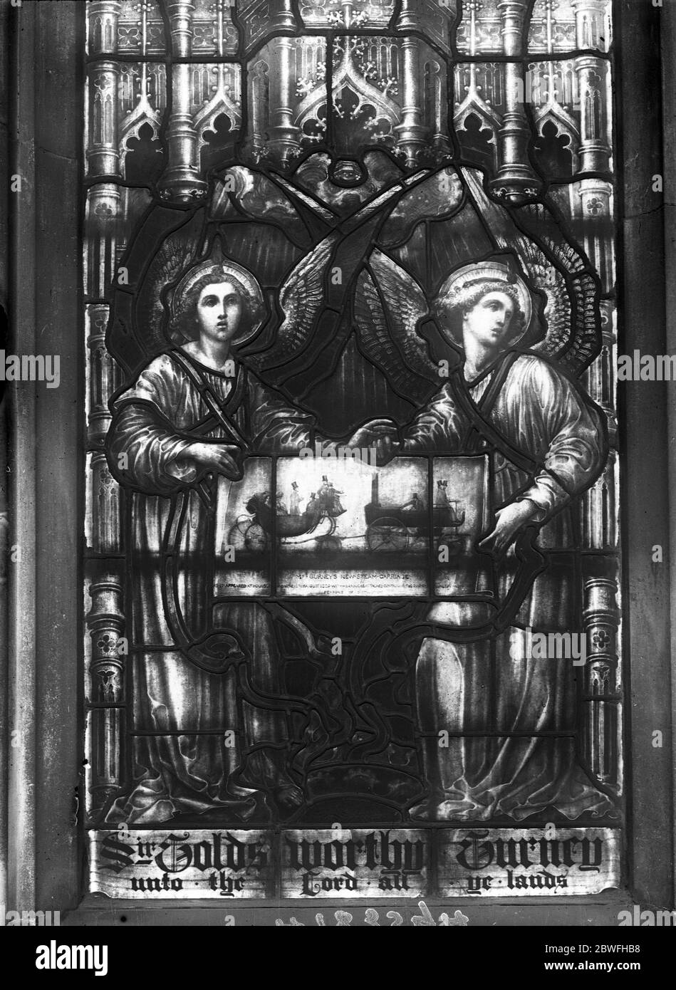 Unusal vitraux sujets UNE fenêtre dédiée à Sir Goldsworthy Gurney et montrant son chariot à vapeur et moteur à vapeur , forment des sujets pour vitraux à l'église St Margarets , Westminster . Banque D'Images