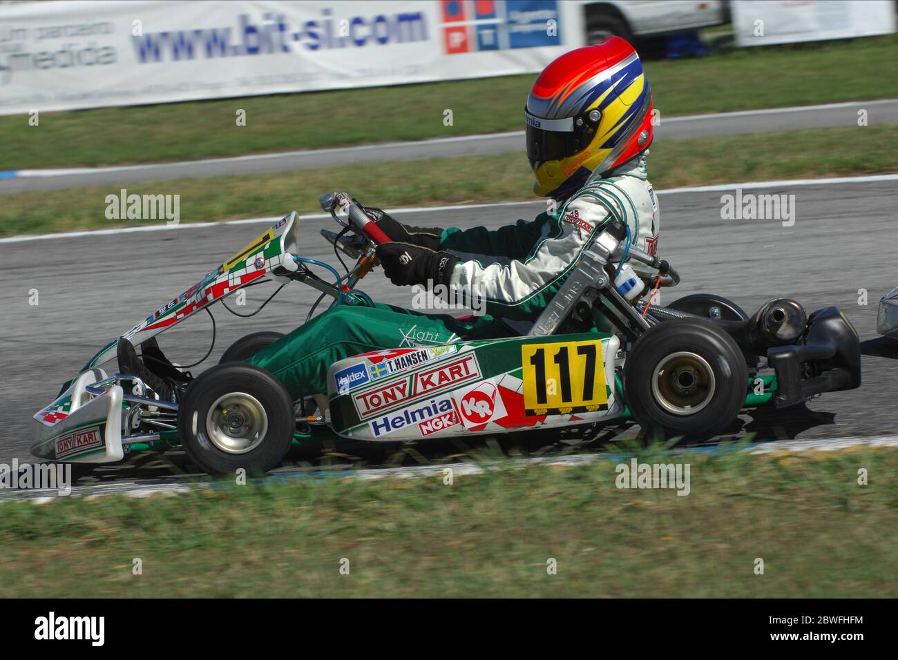 Timmy Hansen vu ici dans sa carrière de karting, Hansen est un pilote de la société suédoise de la société de la société. Il est actuellement champion du monde au Championnat du monde de la FIA, en volant pour Team Peugeot-Hansen. Banque D'Images