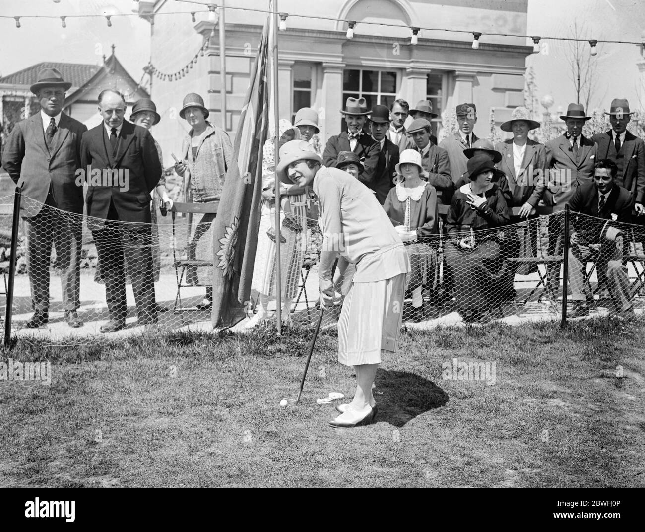 Mlle Lenglen visite à Wembley Mlle Lenglen dans le concours de mise du 11 juillet 1925 Banque D'Images