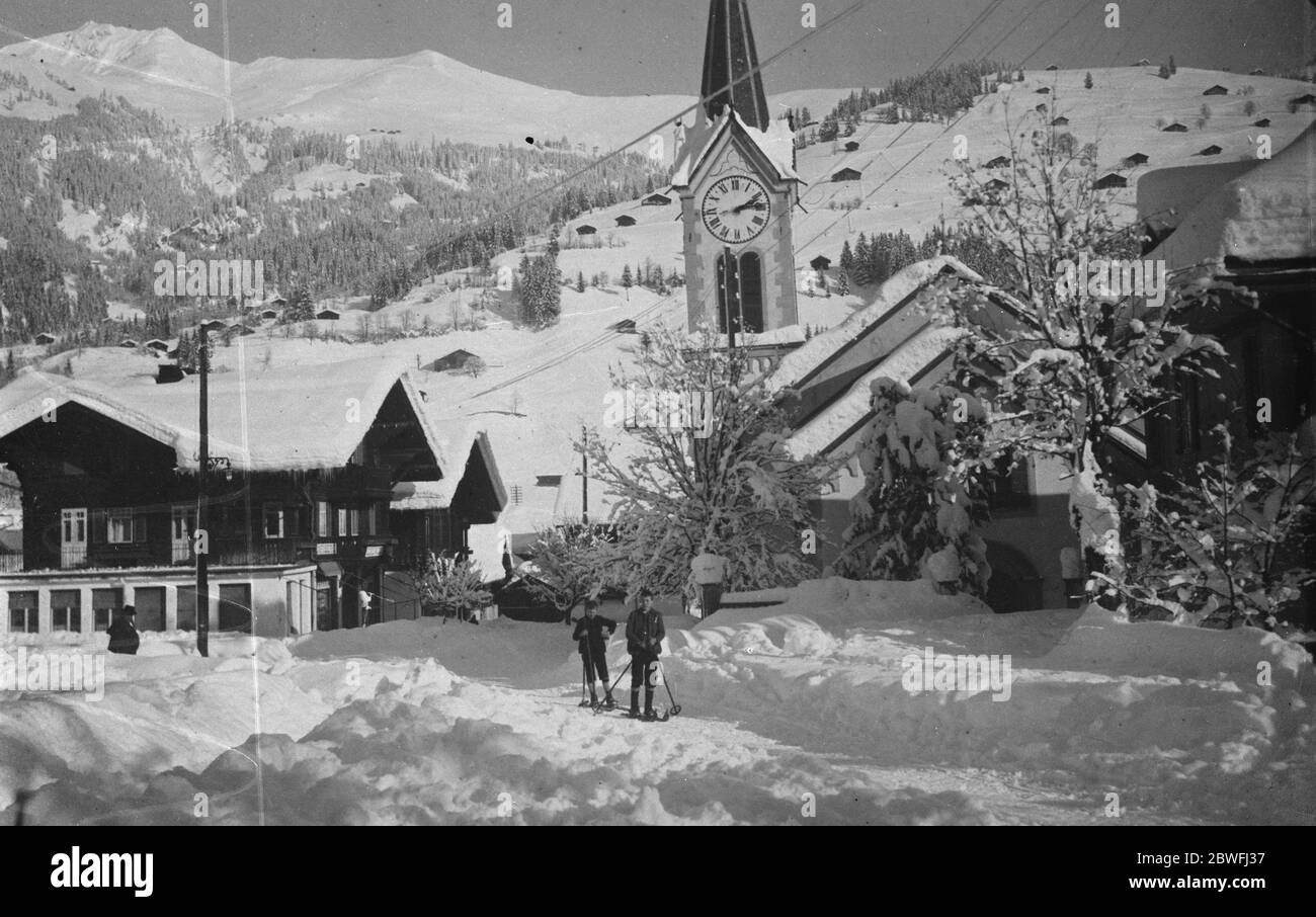 La nature comme artiste . Une étude artistique de sports d'hiver près de Berne Suisse. 11 décembre 1925 Banque D'Images