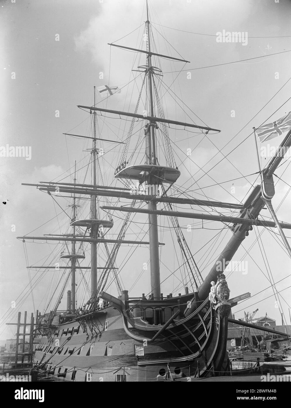 Revue navale à Spithead . La célèbre vieille victoire prête pour la visite du roi à Portsmouth . Le bateau a eu une nouvelle couche de peinture . 26 juillet 1924 Banque D'Images