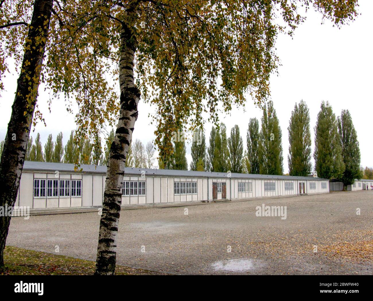 Casernes de prisonniers au camp de concentration de Dachau. C'était le premier camp de concentration nazi et un prototype pour toute autre concentration nazie Banque D'Images