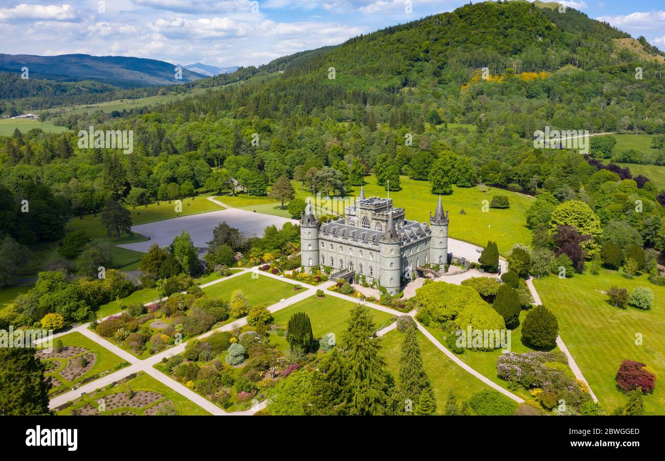 Vue aérienne du château d'Inveraray à Argyll et Bute, Écosse, Royaume-Uni Banque D'Images