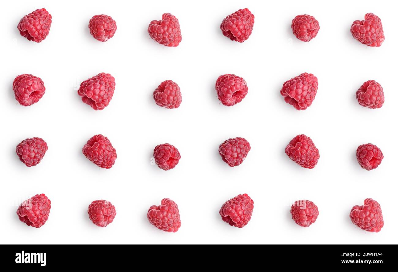 Framboise isolée sur fond blanc, vue de dessus, motif de pose plat. Banque D'Images