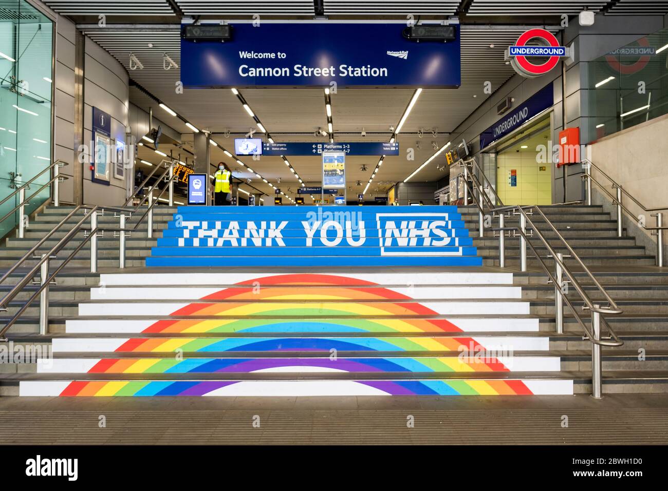 Londres- juin 2020:Merci la fresque NHS à la gare de Cannon Street Banque D'Images