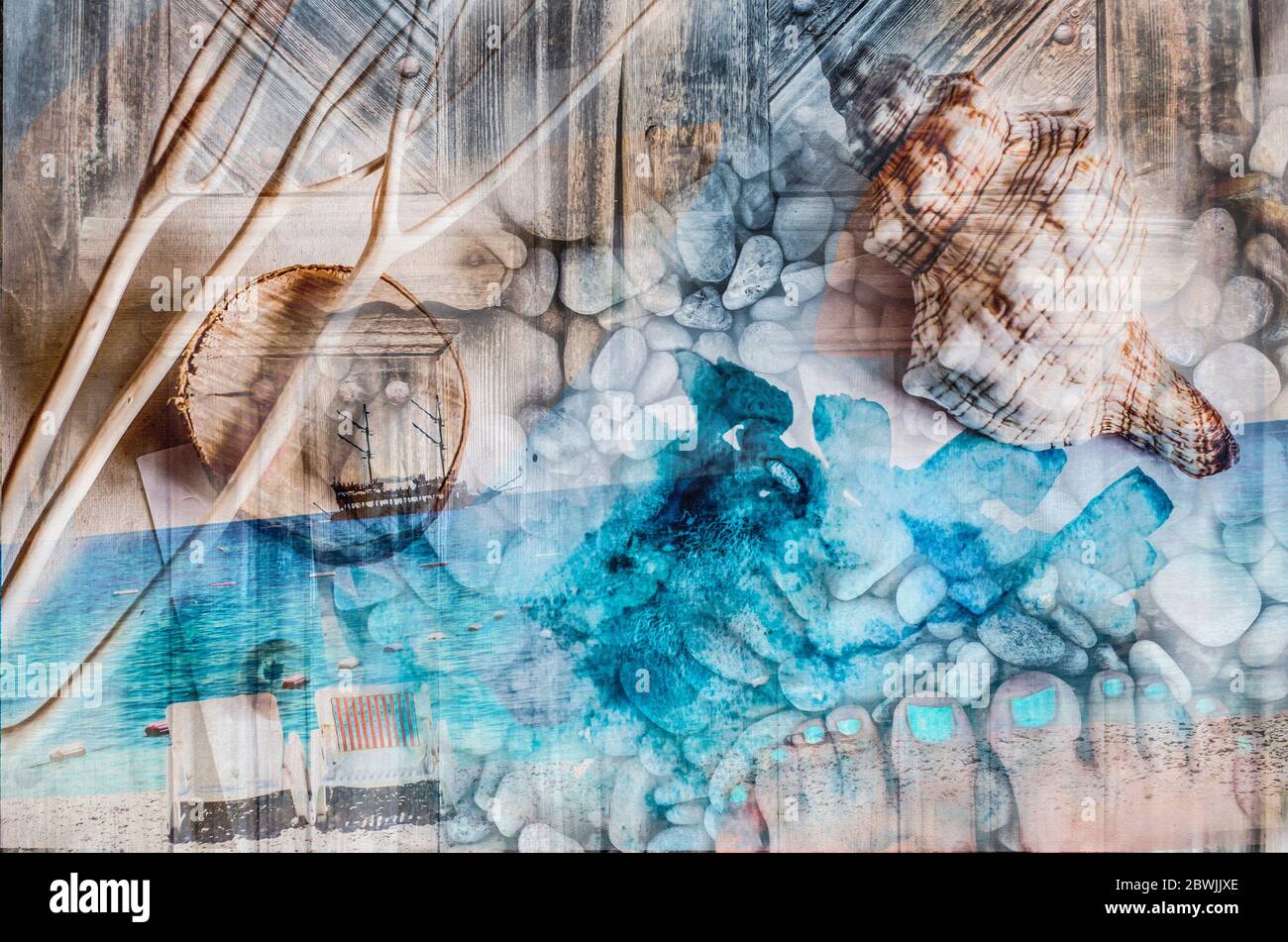 Collage de mer avec coquillages, bateau, pierres, pieds et eau. Été détente photo d'art textural. Banque D'Images