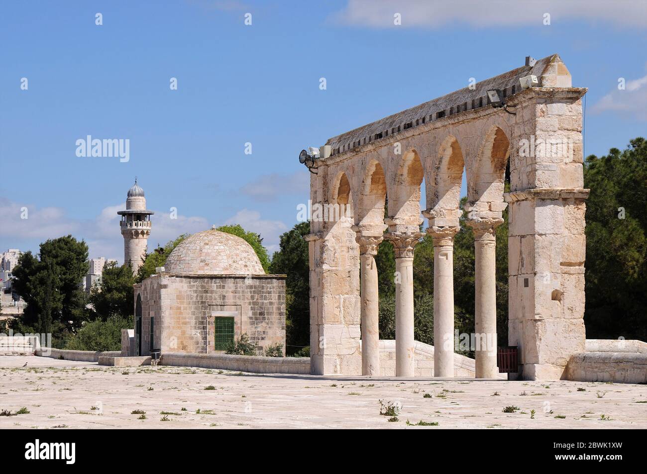 Mosquée d'Al-aqsa (dôme du Rocher) dans la vieille ville. Il y a de nombreux bâtiments historiques dans la cour de la mosquée Masjid Aksa. Banque D'Images