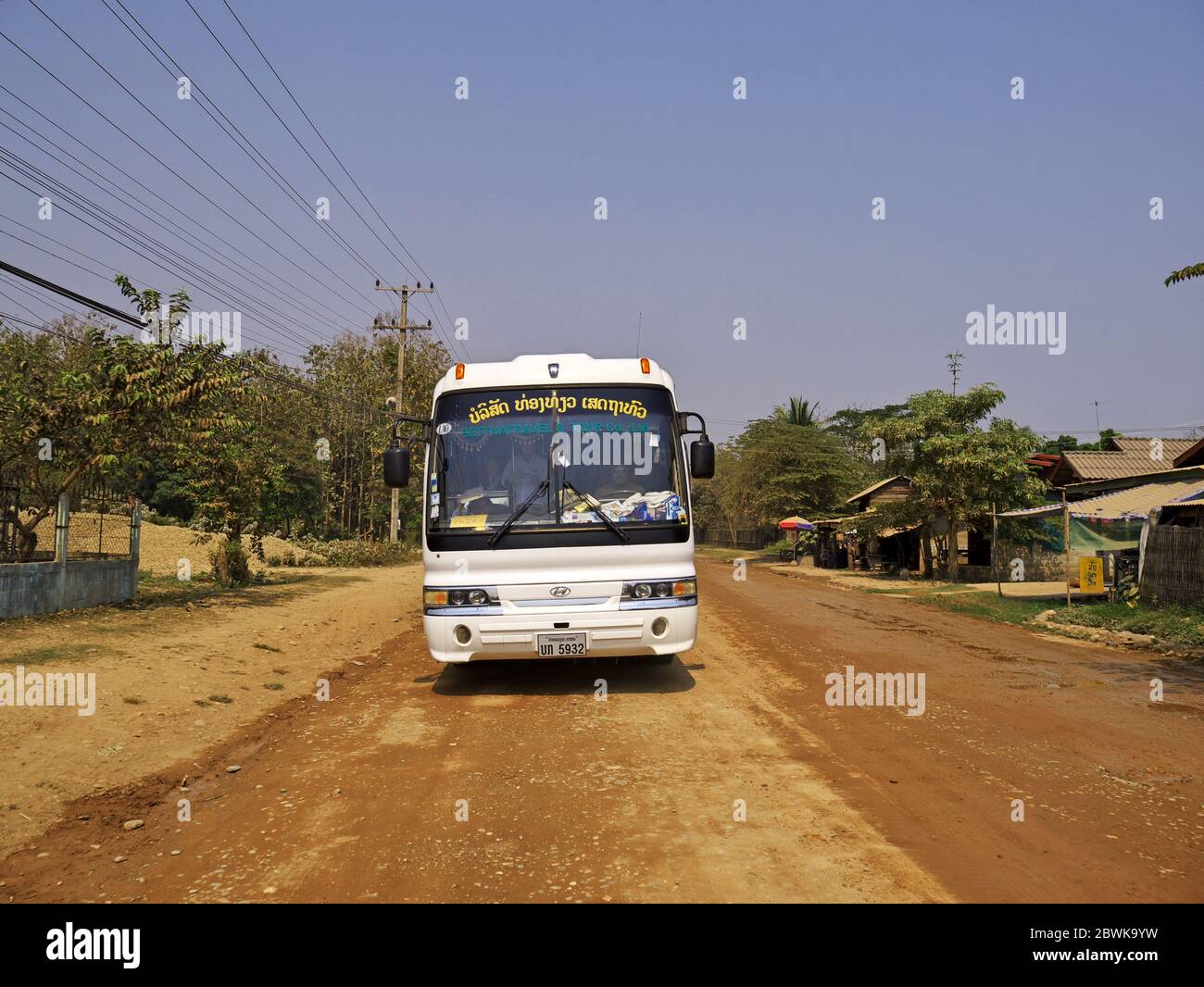 Laos bus station Banque de photographies et d’images à haute résolution ...