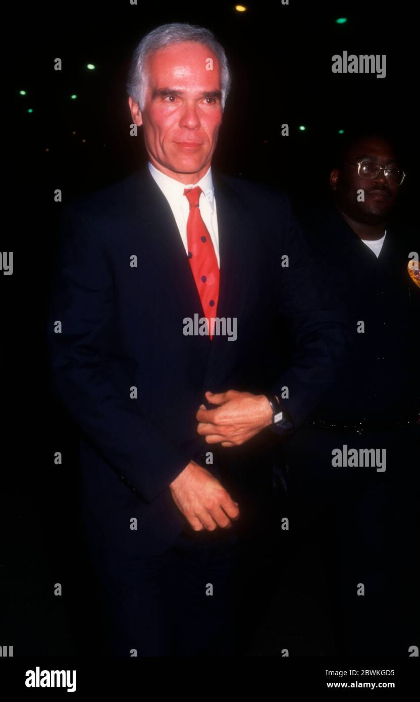 Beverly Hills, Californie, États-Unis 21 septembre 1995 le politicien Gil Garcetti assiste à la première de 'Sewgirlss' au Samuel Goldwyn Theatre le 21 septembre 1995 à Beverly Hills, Californie, États-Unis. Photo par Barry King/Alay stock photo Banque D'Images