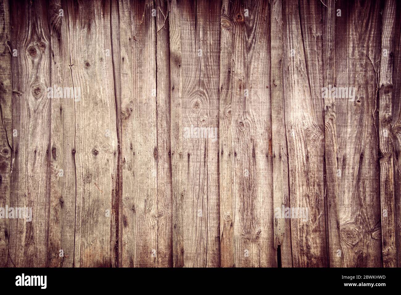 Vieux bois raboles texture avec ongles rouillés, arrière-plan vintage Banque D'Images