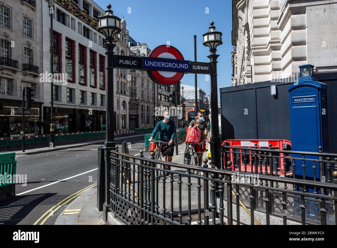 Des rues vides de la zone de Piccadilly, dans le West End à Londres, pendant les restrictions de confinement du coronavirus, où les entreprises ne peuvent pas ouvrir, au Royaume-Uni Banque D'Images