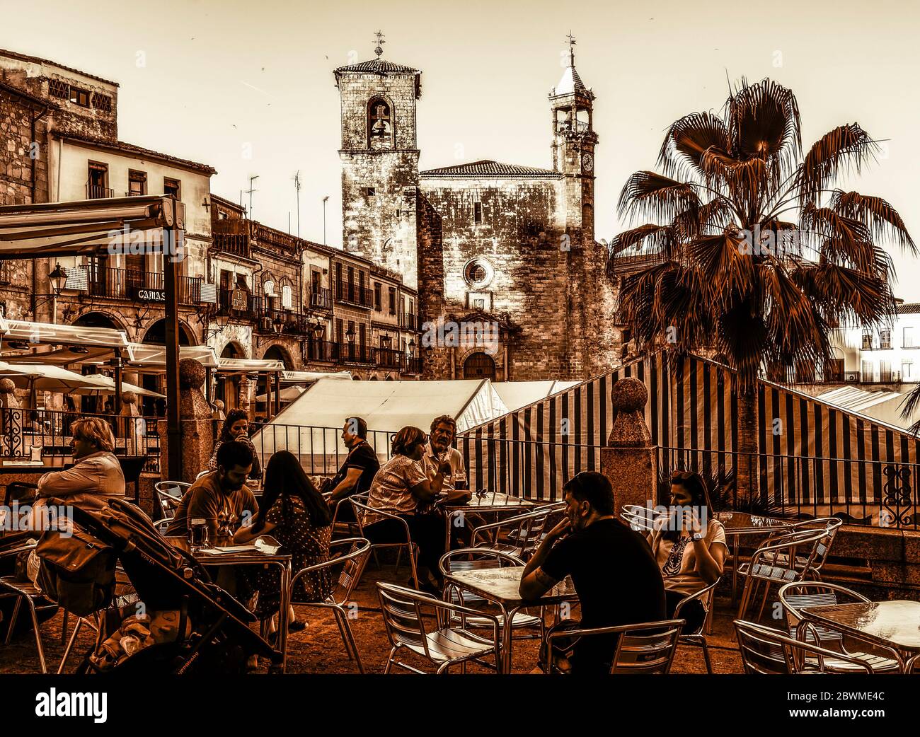 Iglesia de San Martín y Plaza Mayor. Trujillo. Cáceres. Estrémadure. Espagne Banque D'Images