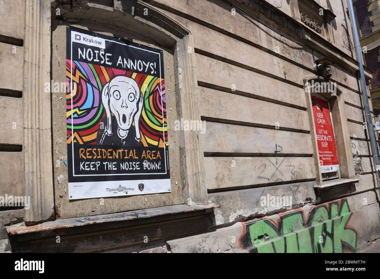 Cracovie. Cracovie. Pologne. Affiches anti-bruit à Kazimierz. Un motif de 'Scream' d'Edvard Munch. « bruit gênant » Banque D'Images
