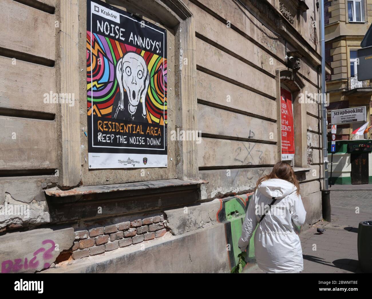 Cracovie. Cracovie. Pologne. Affiches anti-bruit à Kazimierz. Un motif de 'Scream' d'Edvard Munch. « bruit gênant » Banque D'Images
