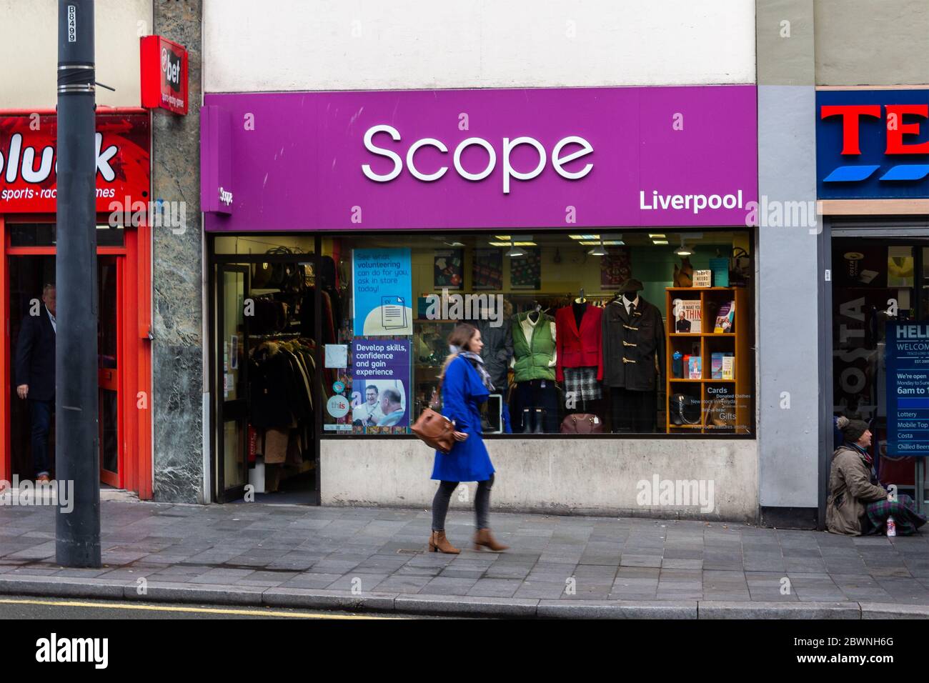 Scope Charity Shop, organisme de bienfaisance de sensibilisation aux personnes handicapées, Lord Street, Liverpool Banque D'Images