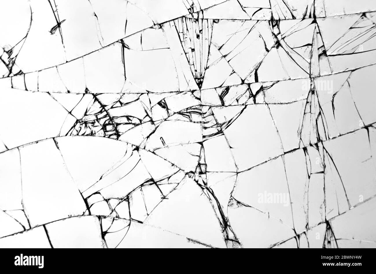 Texture de verre brisé, fissures sur le verre avec fond blanc, concept de fissures pour la conception. Banque D'Images