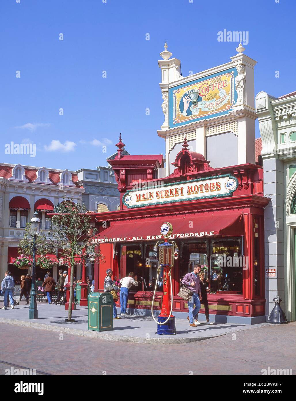 Main Street Motors, main Street USA, Disneyland Park, Disneyland Paris, Marne-la-Vallée, Île-de-France, France Banque D'Images