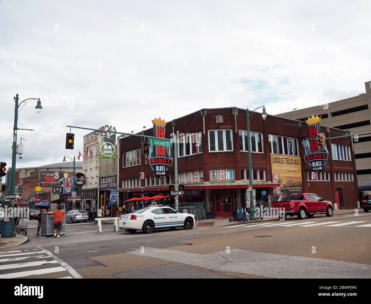 MEMPHIS, TENNESSEE - 22 JUILLET 2019 : le BB Kings Blues Club se trouve à l'angle de Beale St. et S. second St. un jour d'été, comme promenade touristique, et un fi Banque D'Images