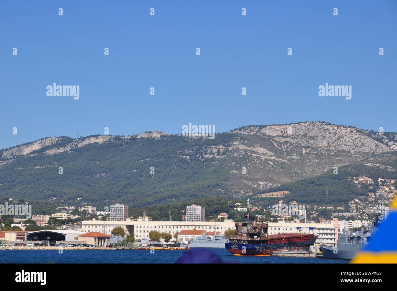 Bateau de trafic de drogue à bord du port de Toulon de la marine nationale française Banque D'Images