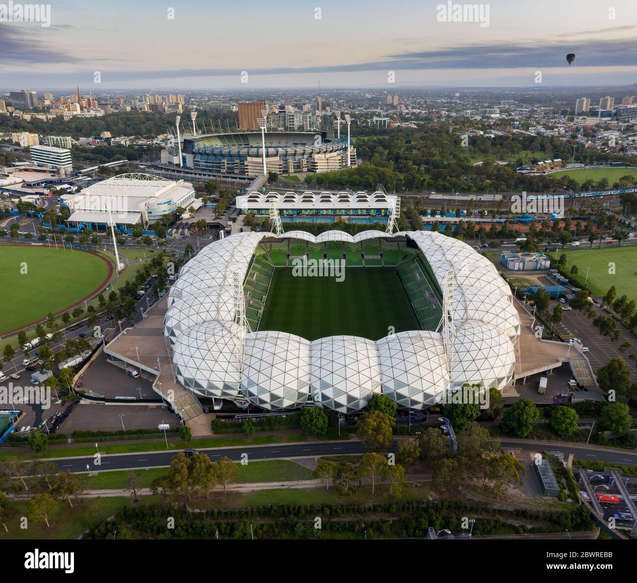 Melbourne Australie 2 février 2020 : vue panoramique aérienne du stade AAMI et du MCG en arrière-plan Banque D'Images