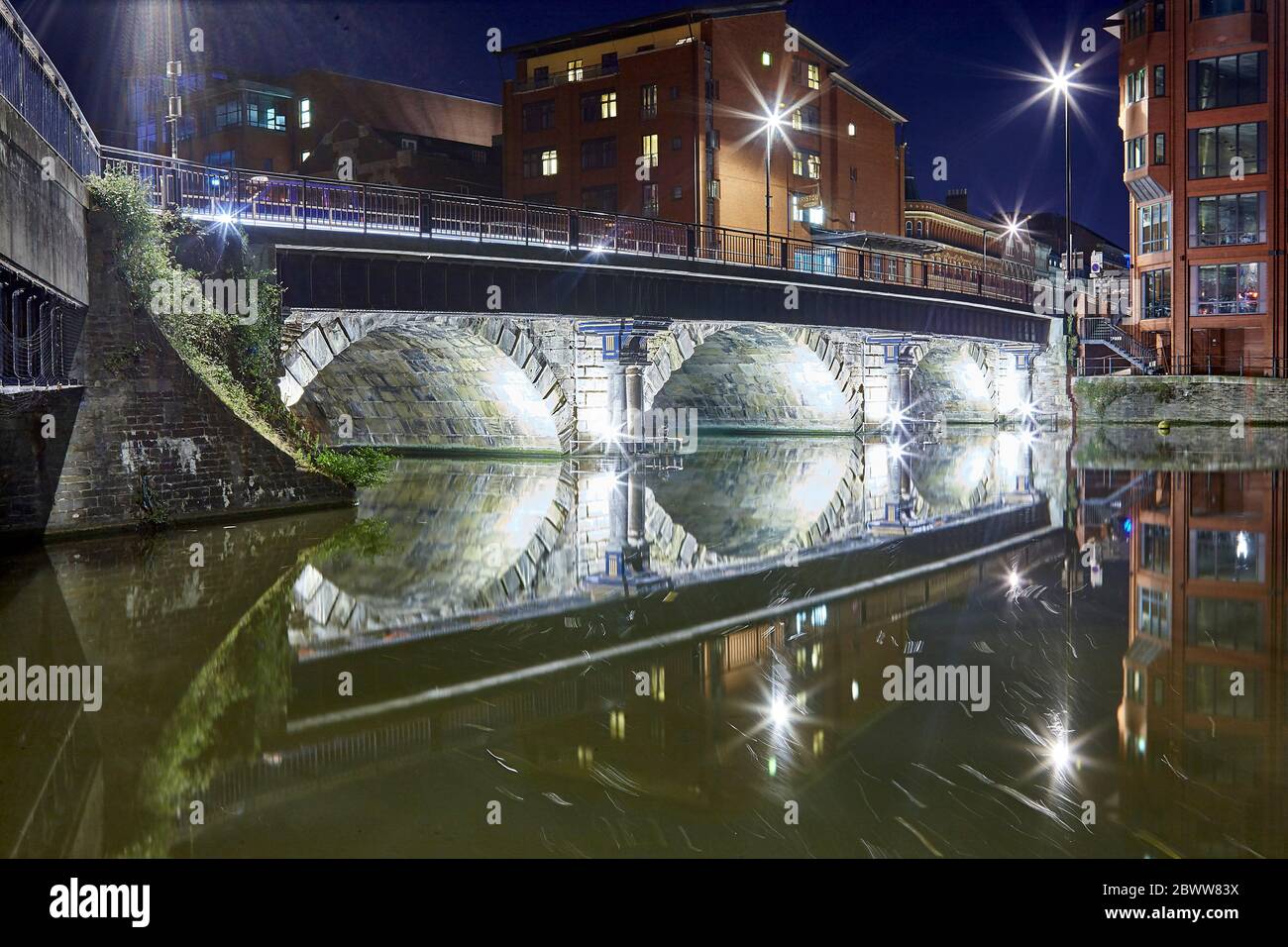 Bristol Bridge de nuit à Bristol, Angleterre, Royaume-Uni Banque D'Images