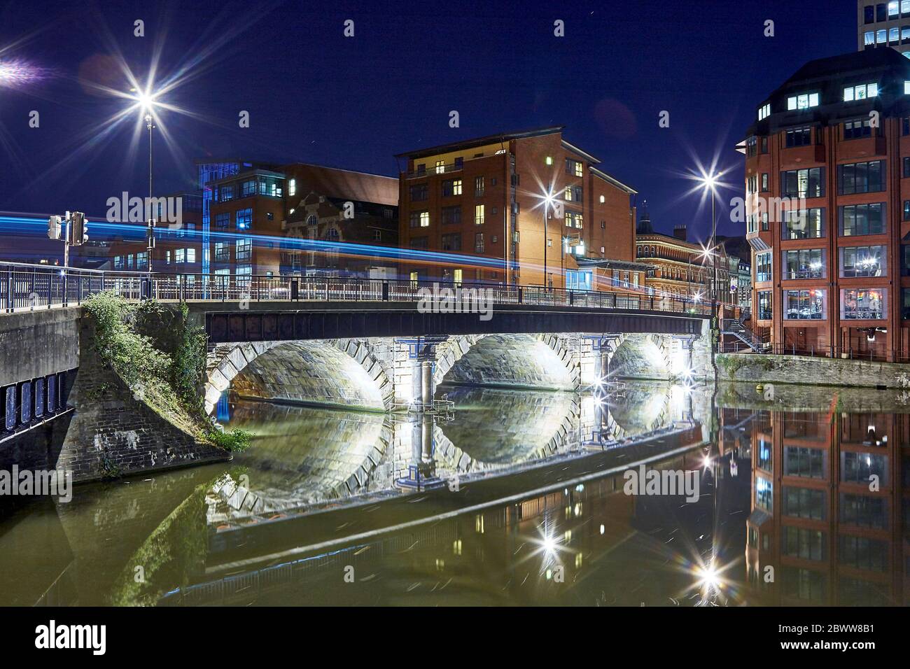 Bristol Bridge de nuit à Bristol, Angleterre, Royaume-Uni Banque D'Images