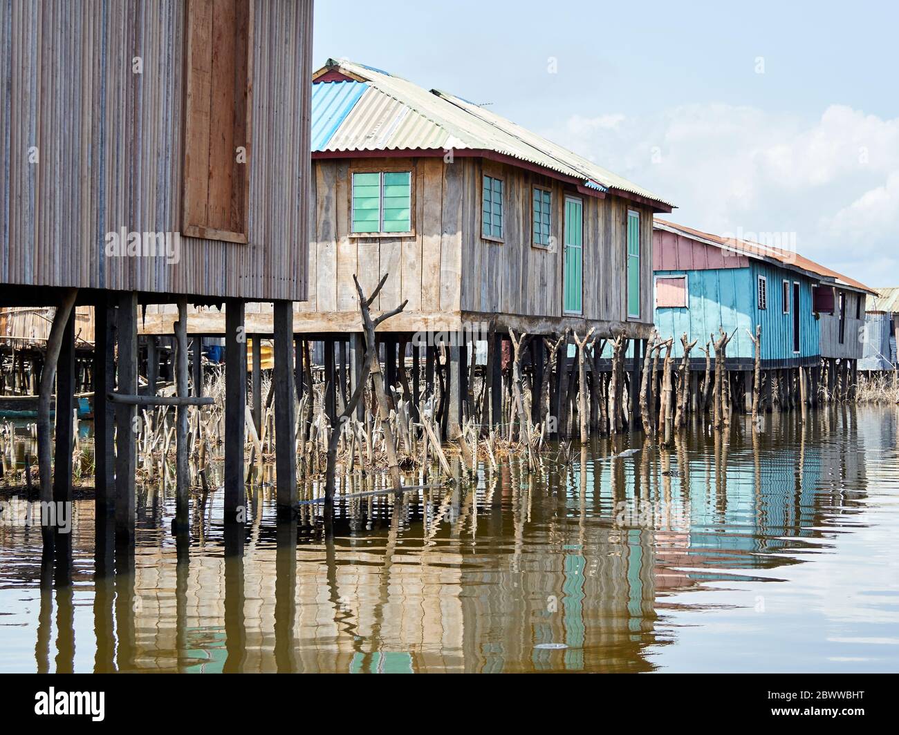 Bénin, département Atlantique, Ganvie, maisons de pilotis sur les rives du lac Nokoue Banque D'Images