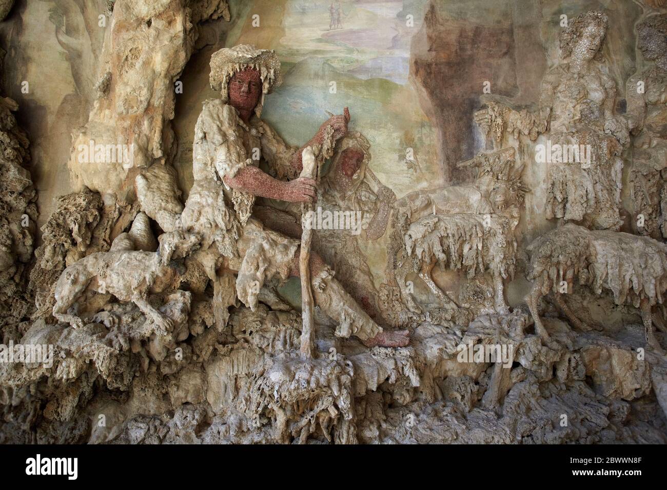 Italie, Florence. Jardins Boboli, grotte de Buontalenti (également connue sous le nom de Grotta Grande ou Grande Grotto), 1583-1593. Détail de la première chambre avec chabp Banque D'Images