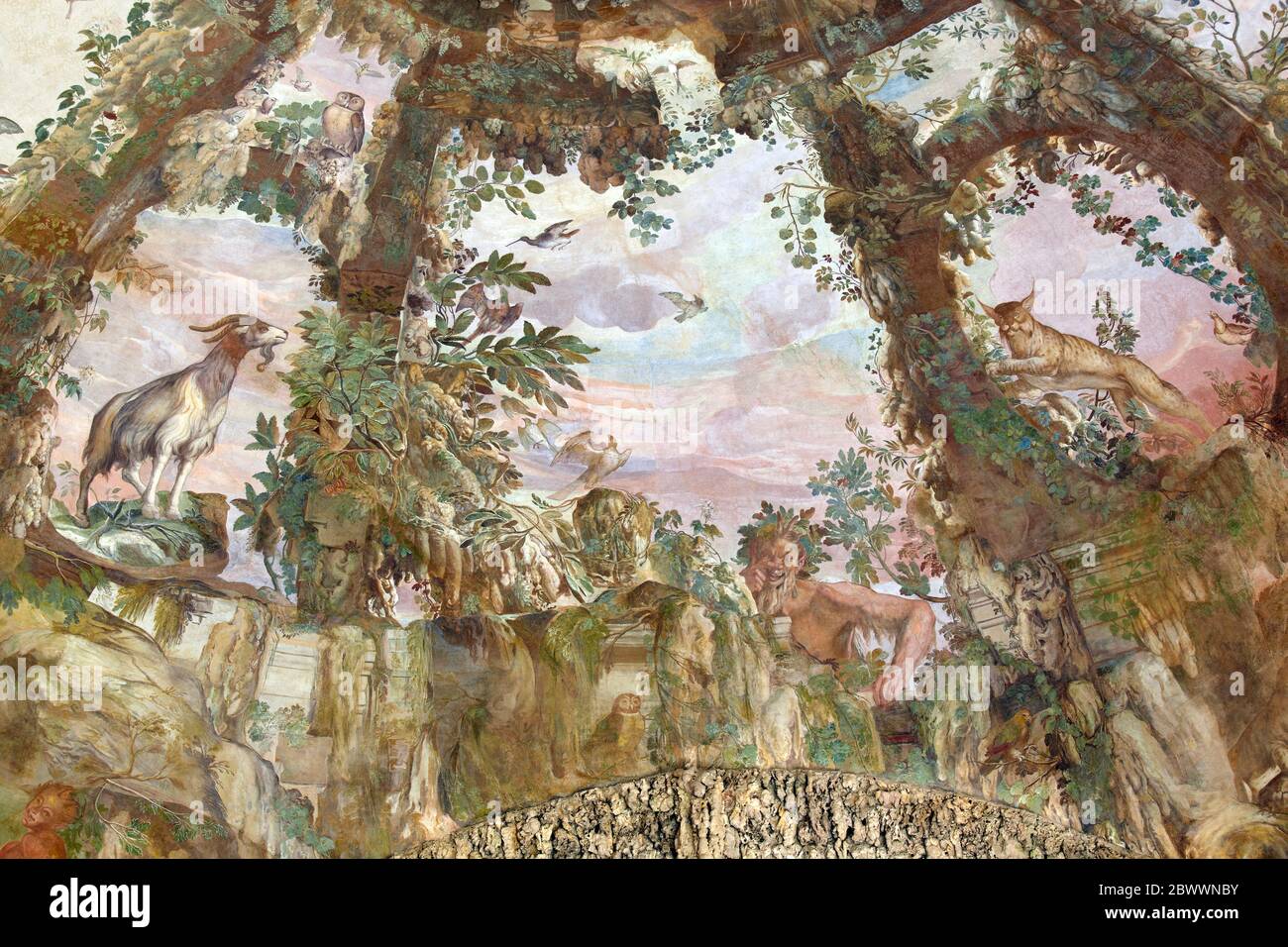 Italie, Florence. Jardins Boboli, grotte de Buontalenti (également connue sous le nom de Grotta Grande ou Grande Grotto), 1583-1593. La première chambre avec sculptures et Banque D'Images