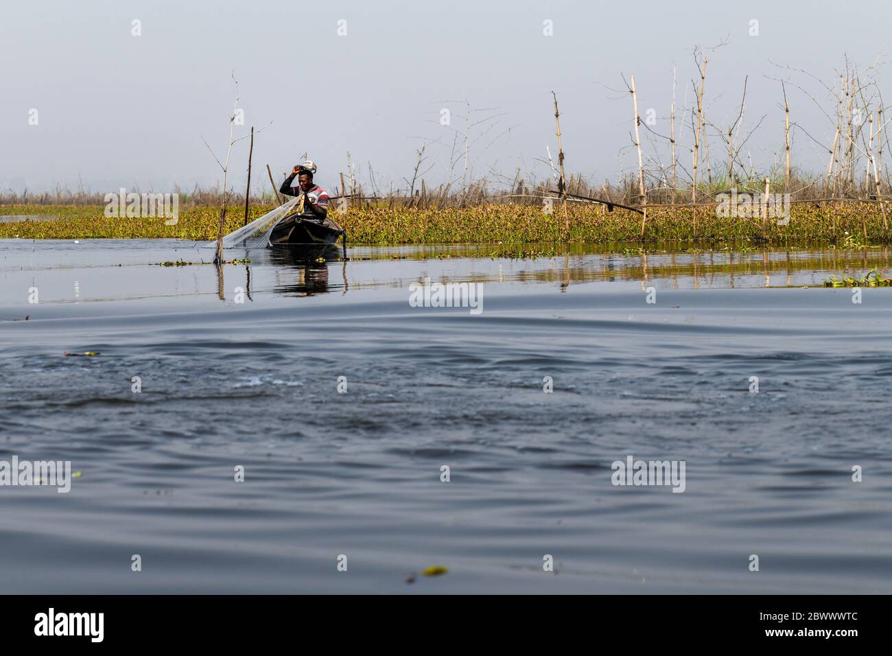 afrique-afrique-de-l-ouest-b-nin-lac-nokoue-ganvi-p-cheur