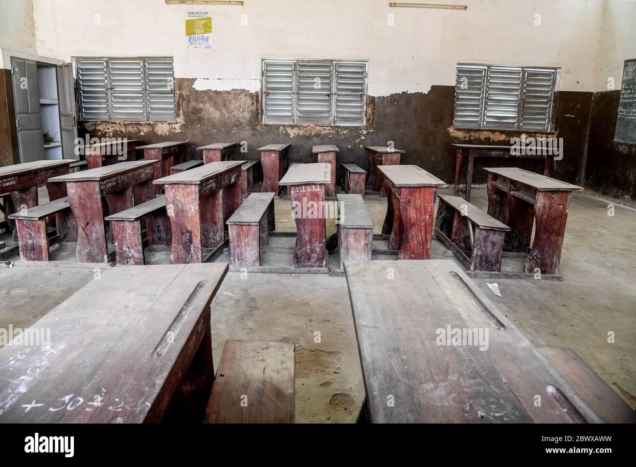 Afrique, Afrique de l'Ouest, Bénin, Lac Nokoue, Ganvié. Salle de classe vide dans la ville de Ganvié, au bord du lac Nokoue. Banque D'Images