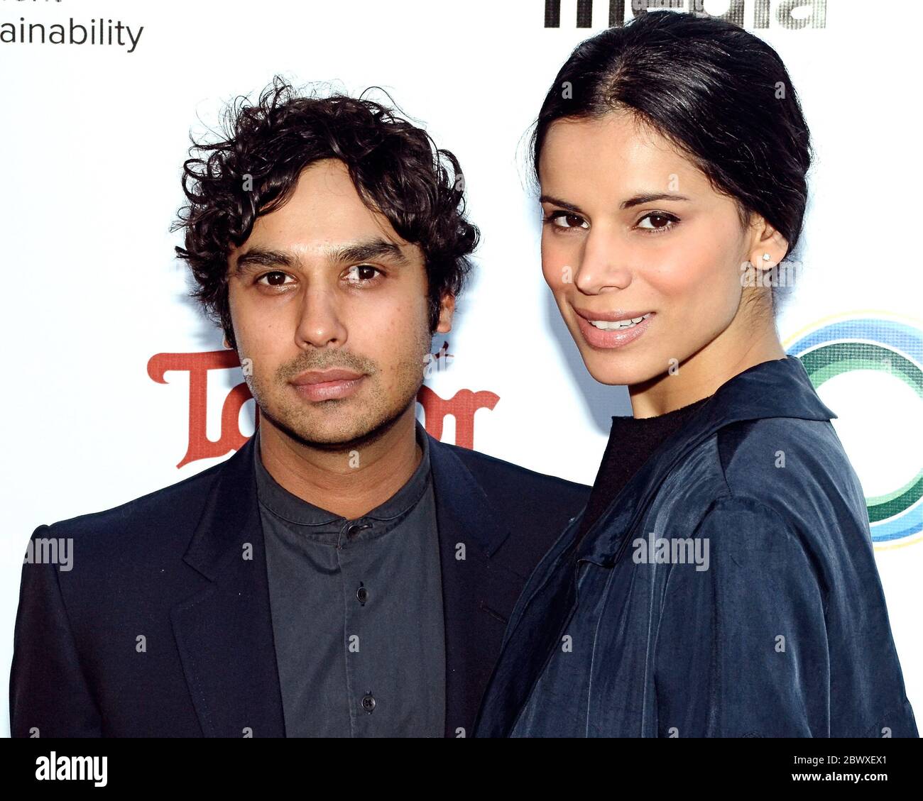 24 mars 2016, Beverly Hills, Californie, États-Unis: Kunal Nayyar et Neha Kapur participent à la célébration des champions de l'avenir de notre planète à l'Institut de l'environnement et du développement durable de l'UCLA. (Image crédit : © Billy Bennight/ZUMA Wire) Banque D'Images