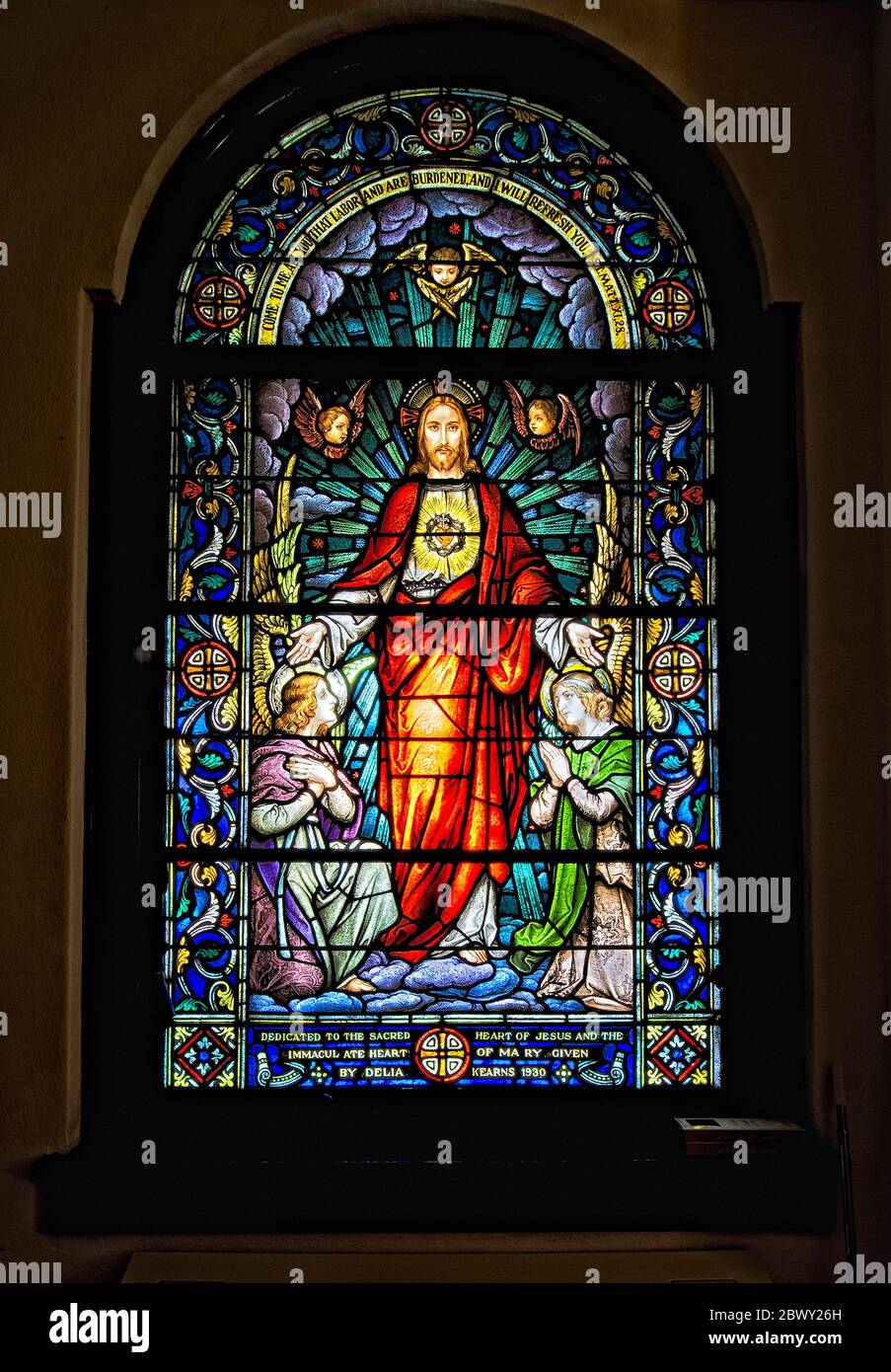 Fenêtre en verre de coloration dans le monastère franciscain à Washington DC Banque D'Images