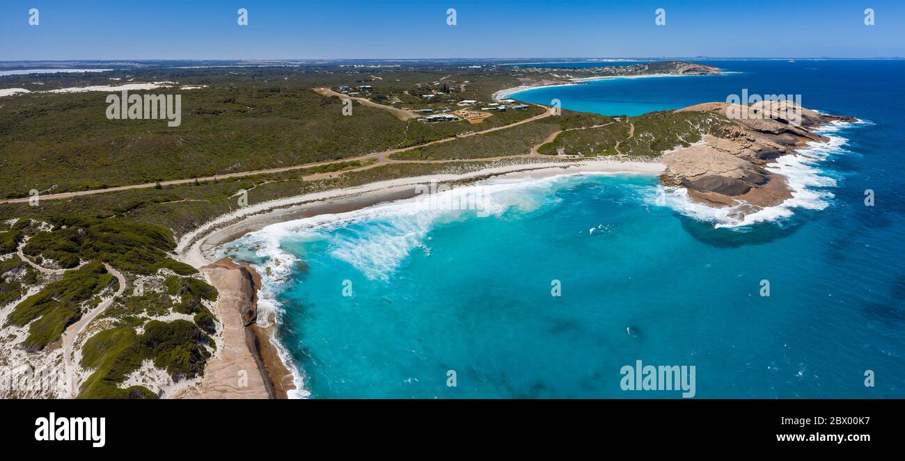 Vue panoramique aérienne de Lover's Cove, une plage située à côté de Twilight Cove à Esperance, Australie occidentale Banque D'Images