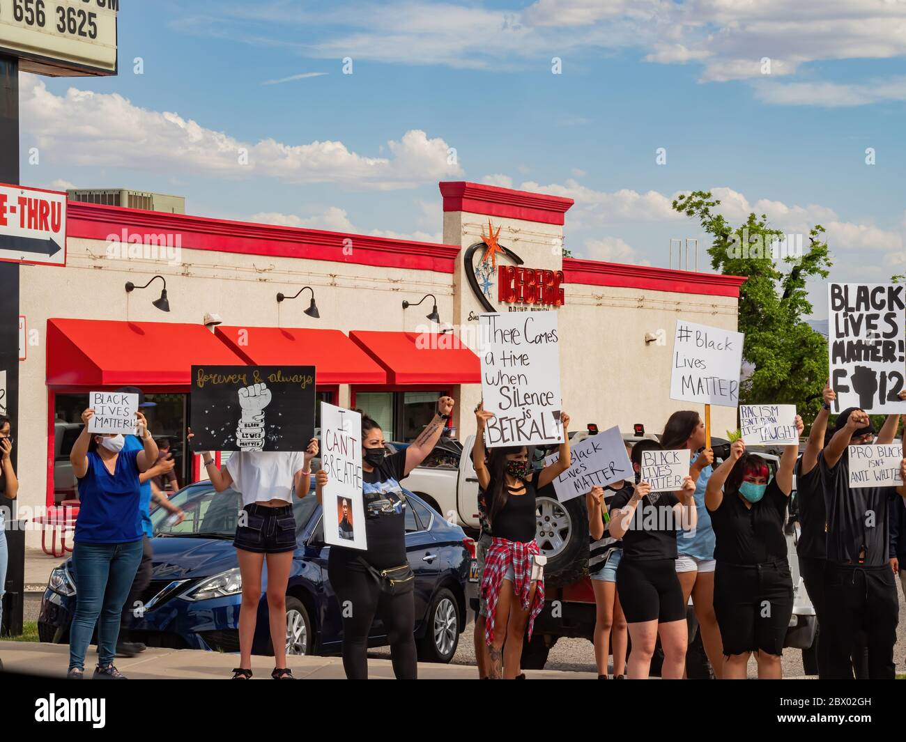St George, le 30 MAI 2020 - les gens manifestent dans la rue Banque D'Images